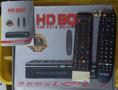 HD receiver + 3 dishes 6, 4.5 & 2 feet for sale 0