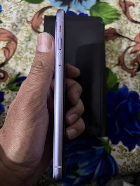 Iphone 11 PTA Approved both sims,  Color Purple, 128 GB, in rawalpindi 7