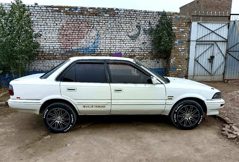 Toyota Corolla 1988/1999 In Outclass Condition. . . 5