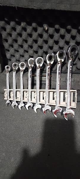 Reversible Gear Wrench Spanner Set 11