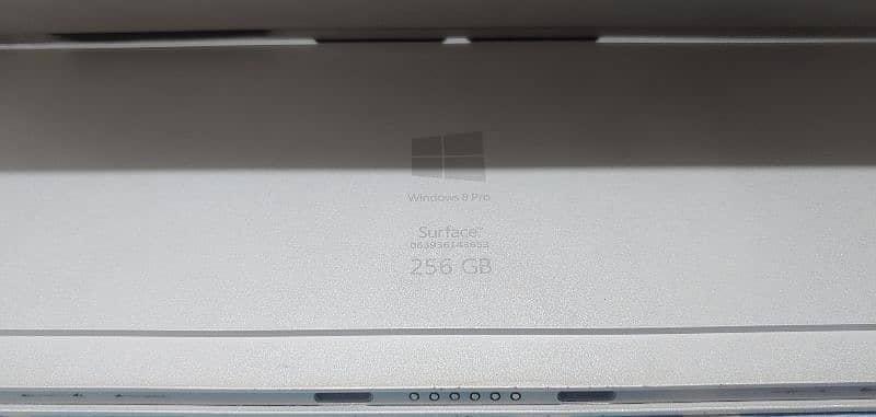 Microsoft Surface Pro 3 i5-4300U 8GB RAM 256GB SSD Laptop. 4