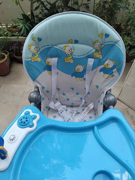 highchair,cradle and baby basket sell 4