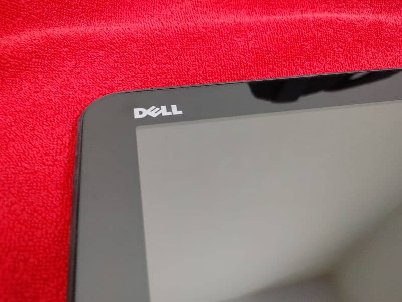 Dell XPS 1810 Tablet PC (18.5 inch touchscreen, core i3) 1
