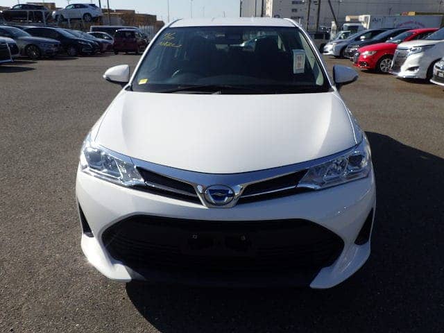 Toyota Axio 2020 White 4.5 Grade for Sale 0