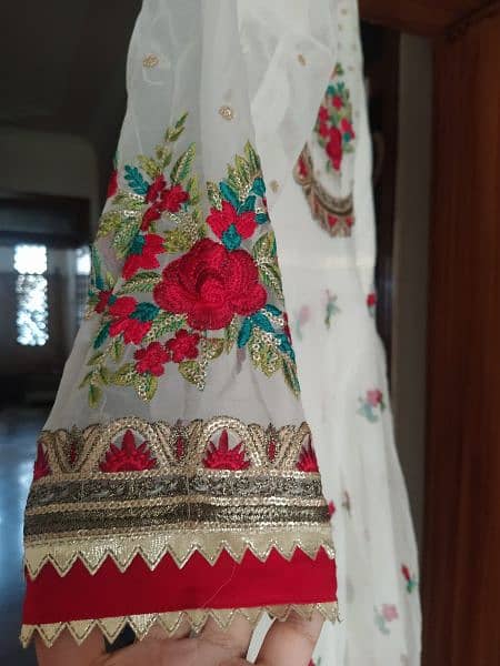 embroidered dupatta with embroidered long maxi for nikah event 5