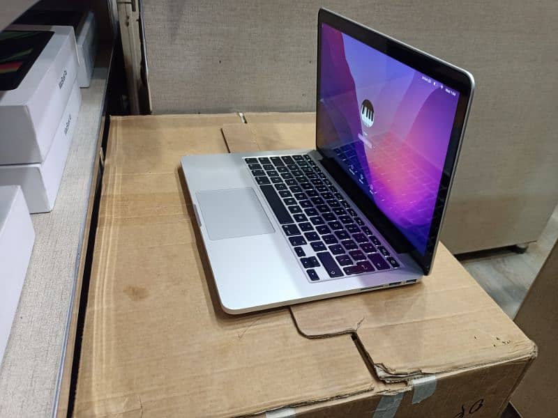 apple MacBook pro retina display 2015 i7 16/512 3