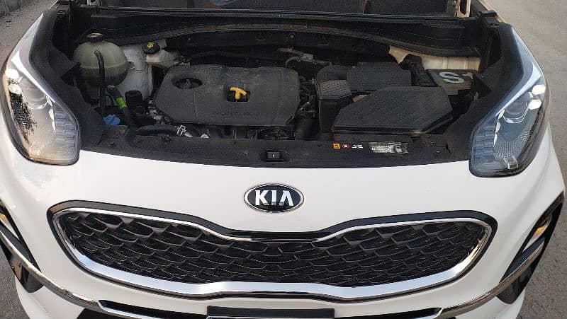 Kia Sportage AWD Pakwheels Inspected 9.8/10 5