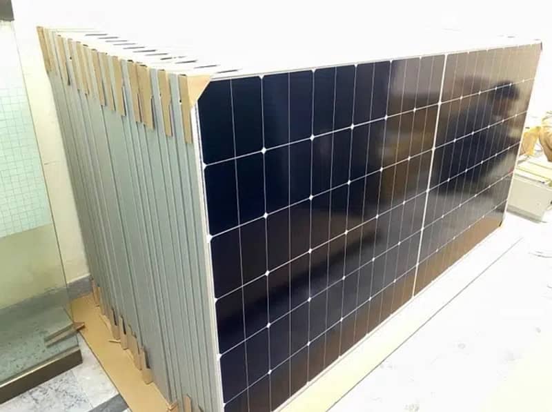 Canadian solar n type, jinko, longi solar panel 12