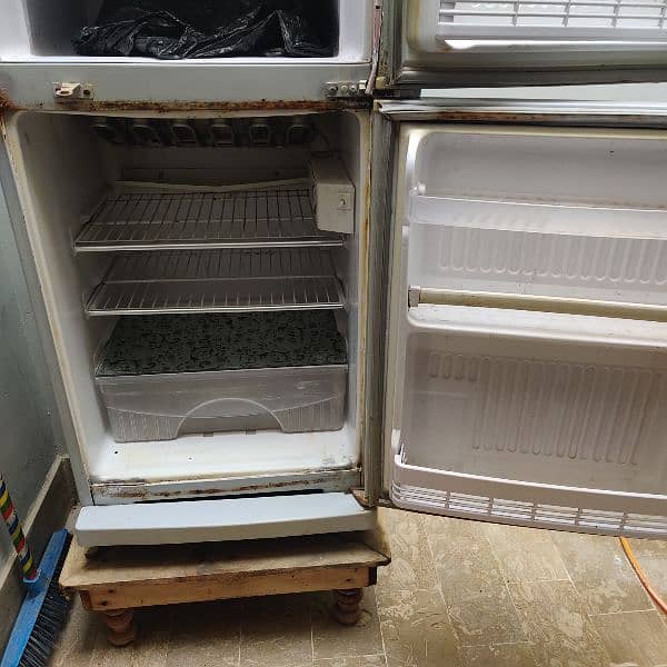 Singer 2door fridge genioun compresser 3