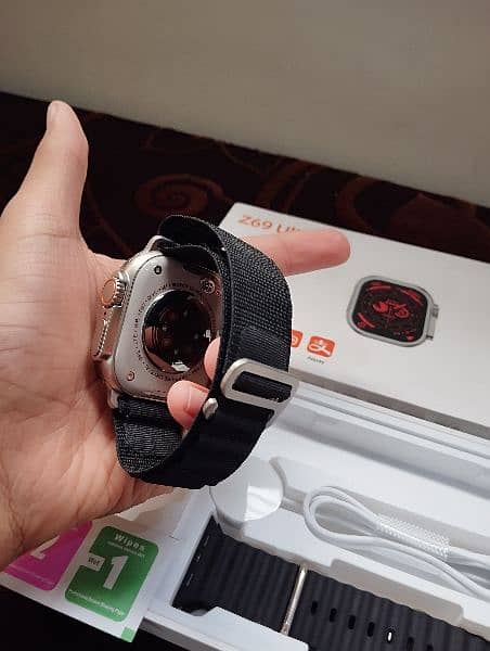 Z69 Ultra 49mm Good Quality with 2 free Straps & protection film 18