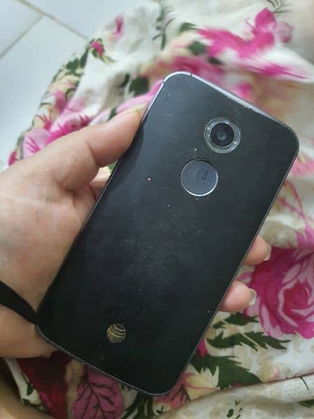 Moto X (2nd gen) 2GB 32GB Lg 2GB 16GB 1