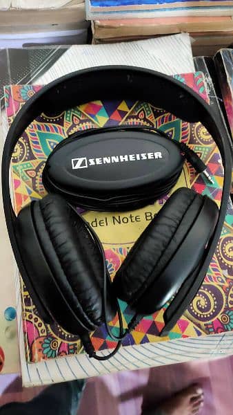 Sennheiser HD 202 Studio Monitoring Headphones 0
