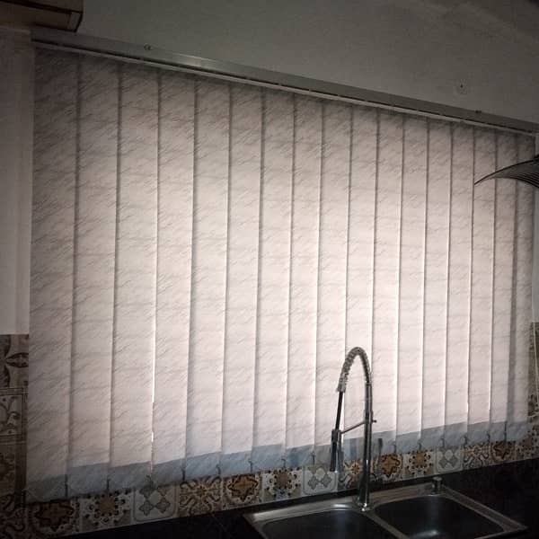blinds vertical new condition fully working blind 0