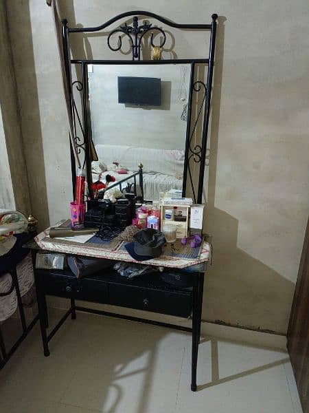 Bed Showcase Dressing Table For Sale 2