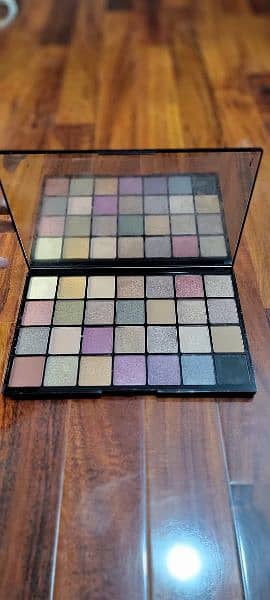 Revolution Pro HD Amplified Eyeshadow Palette 1