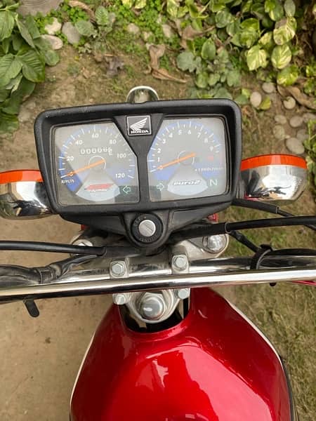 Honda 125CC Red Color Brand New Unregistered 5kms 5