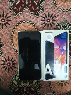 Samsung Galaxy A70 . only call on num or whatsapp