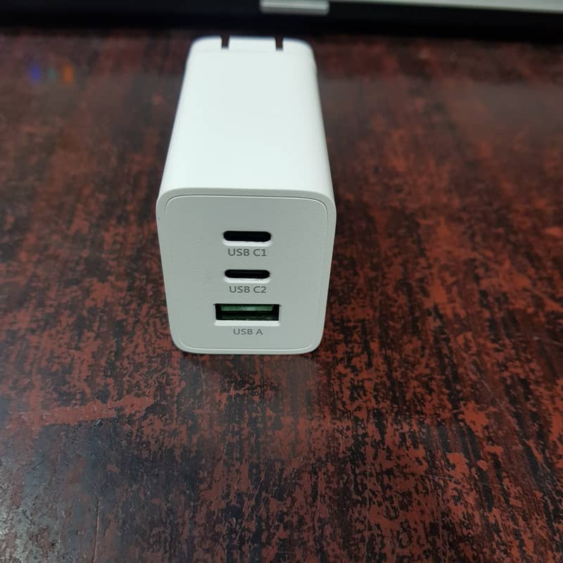 65watt GAN charger for laptops and macbooks etc 1