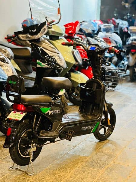 Electric Scooty 45 km in one charge 3