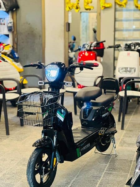 Electric Scooty 45 km in one charge 11