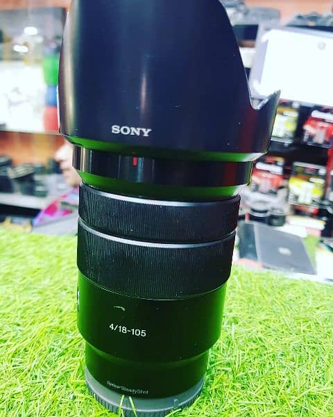 Sony 18-105 f/4 G OSS Lens (Scratchless piece - Mint Condition) 3