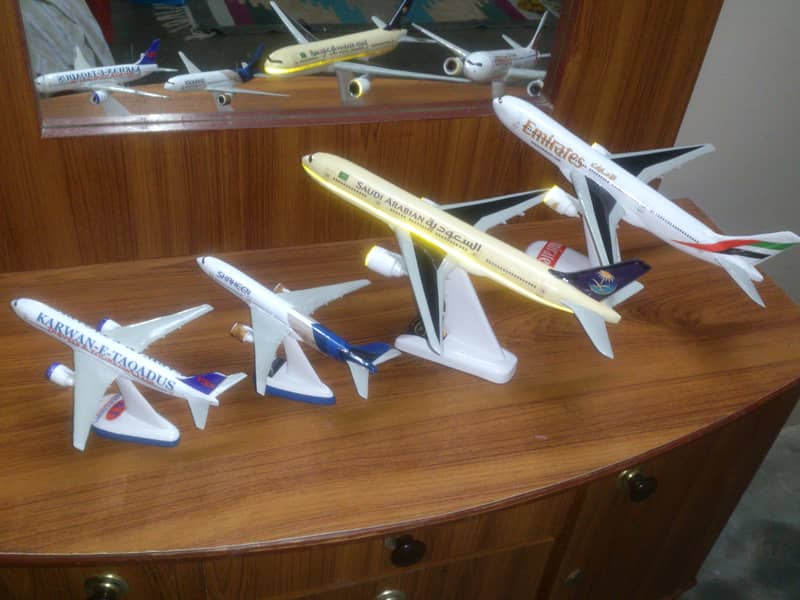 Wooden Aircraft models maker(Hand made)1000 size per inches. 15
