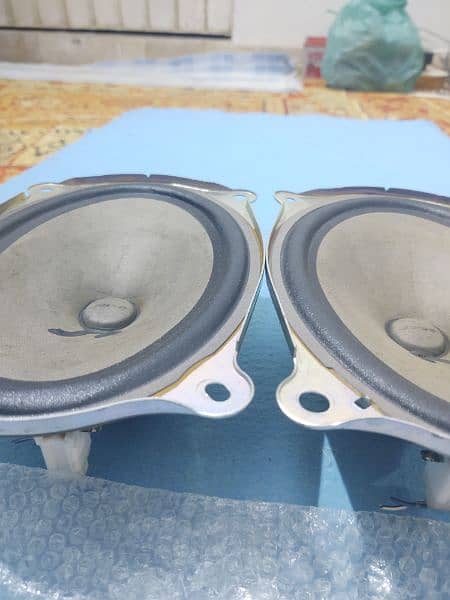 Original imported branded Geniune Bose Speaker 2way 6/9 size Denmark 18