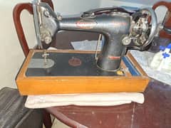 indian sewing machine very good condition 0