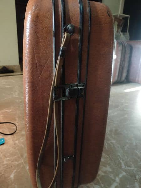 diplomat suitcase for sell in karachi 3