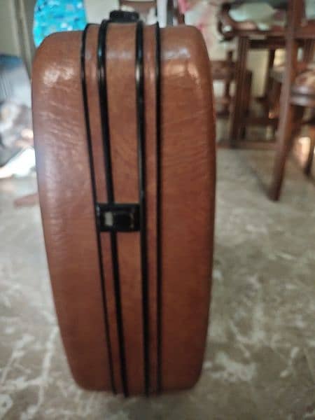 diplomat suitcase for sell in karachi 4