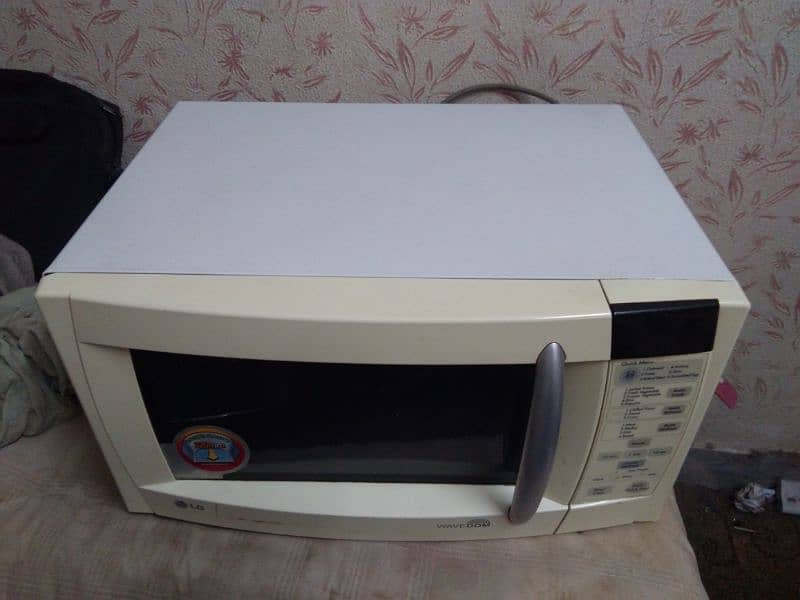 LG microwave oven 25Ltr 1