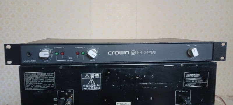 Crown  Amplifier 1