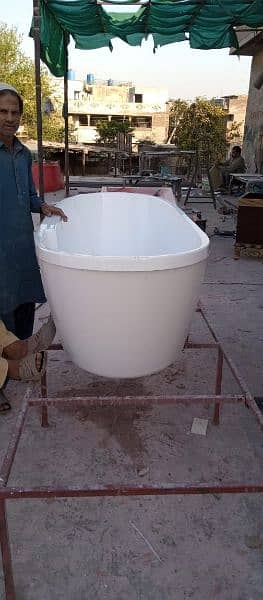 freestanding bathtubs/shower trays /jacuzzi and PVC vanities for sale 2