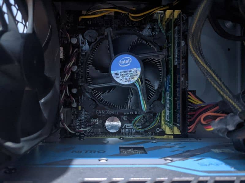 Intel Core i5-4570 with ASUS H81M-E 4