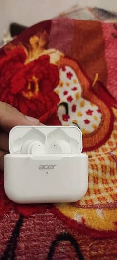 Acer airbirds only 10 days used 0