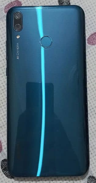 Huawei Y9 for sale. 3