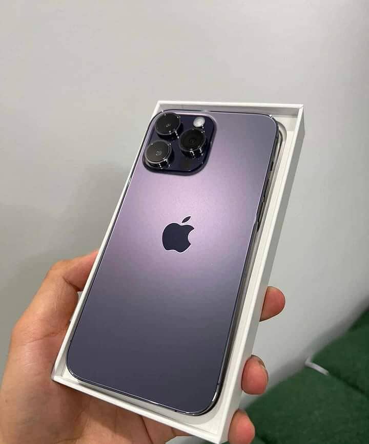 Apple IPhone 15 Pro max 2