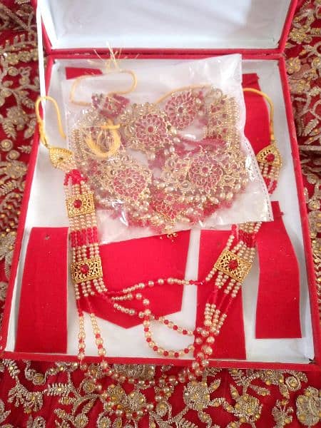 Wedding dres with Soft and Kondan Jewelry 16
