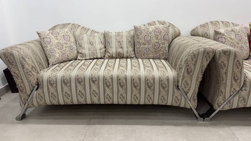 2 Seater and 3 Seater Sofa Set for sale,durable and good quality 1