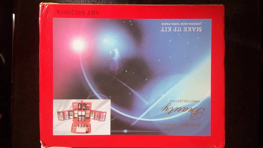 Sale Made in Dubai brand new make up kit Art no. 2001A with box 8