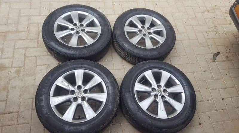 Toyota grande 2017 Limited Edition Genion Rims and chinis Tyres 12