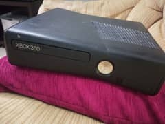 Xbox 360  gaming console 0