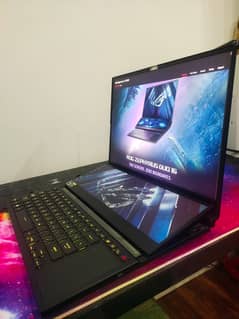 Asus ROG Zephyrus Duo 16 Gaming Laptop