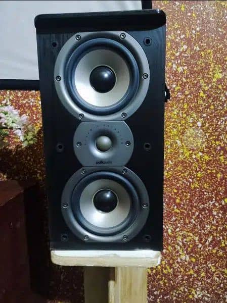 Polk Audio TSi200 Speakers 3