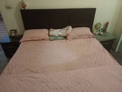 Bed set with mattress and dressing table