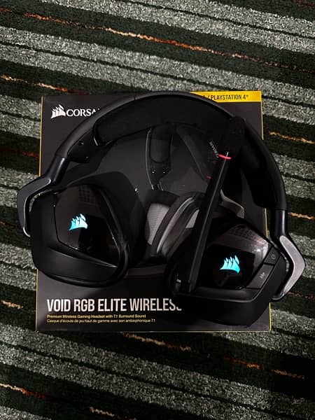 Corsair Void RGB Elite Wireless Gaming Headsets 0
