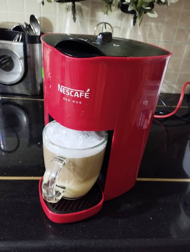 Coffee Maker/Nescafe 7