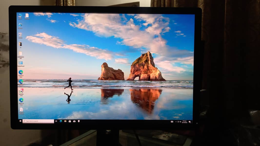 Dell Ultra Sharp 24in LED 1.5K Resolution 10Bit Colors (u2413f) 0