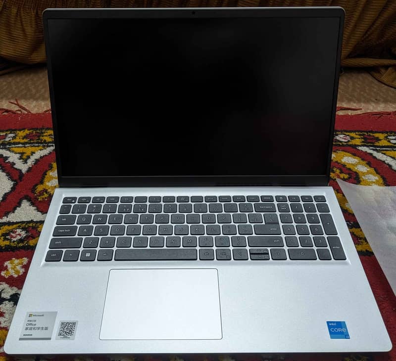 Dell Inspiron 3511 i3 brand new laptop 1