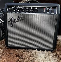 Fender Frontman 15G guitar amplifier